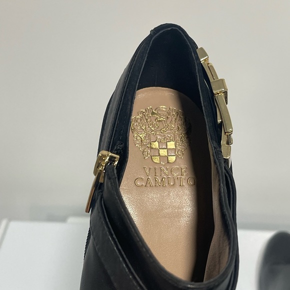 Vince Camuto Ankle Bootie size 10 - Picture 5 of 8